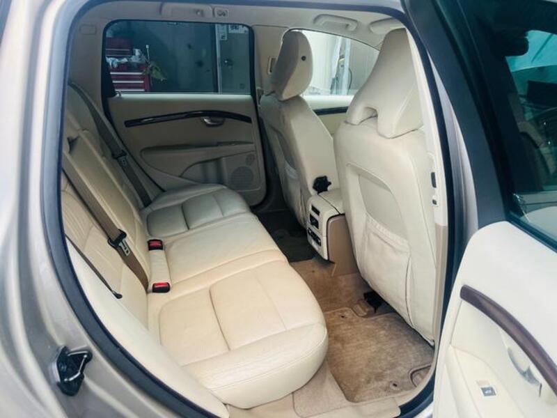V70