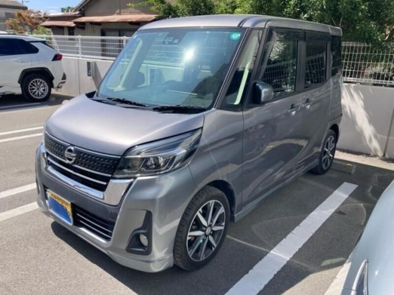 NISSAN DAYZ ROOX