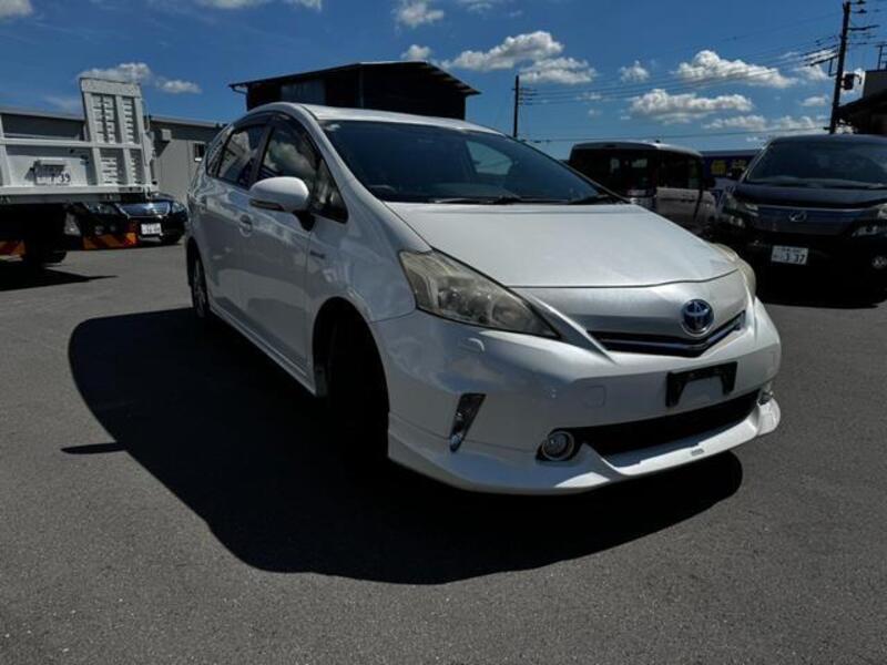 PRIUS ALPHA