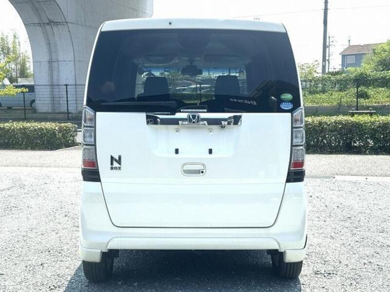N BOX