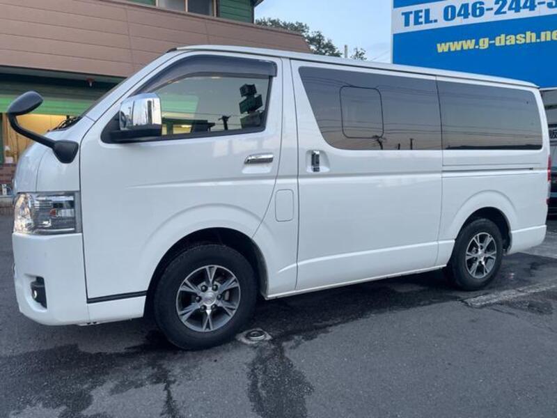 HIACE VAN