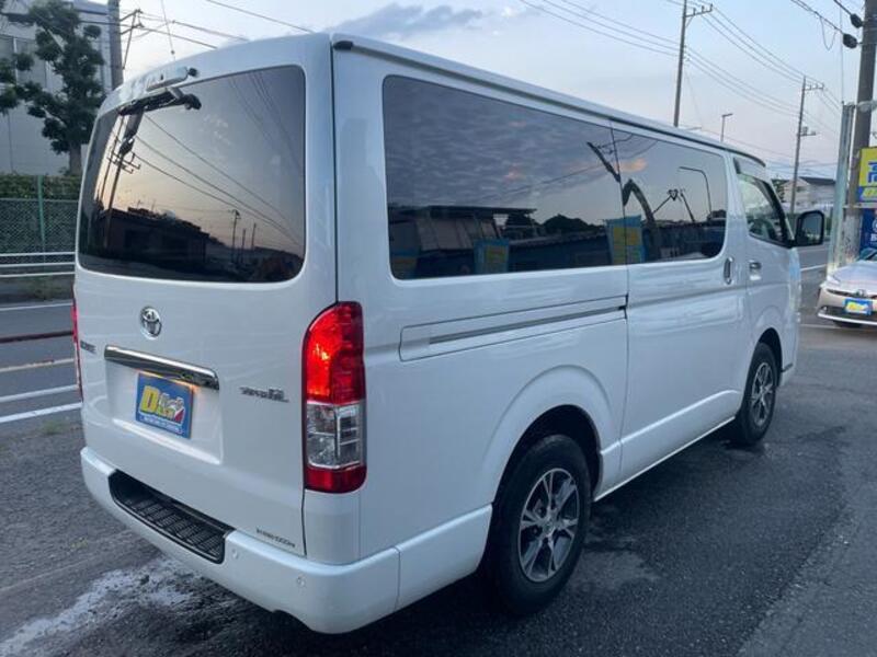 HIACE VAN