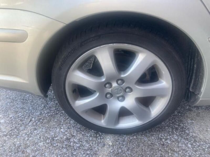 AVENSIS