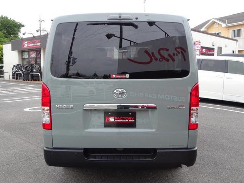 HIACE VAN