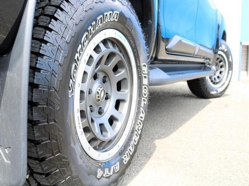 HILUX