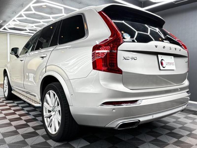 XC90