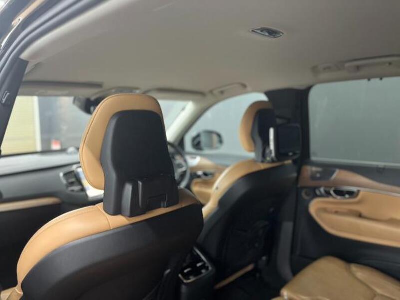 XC90