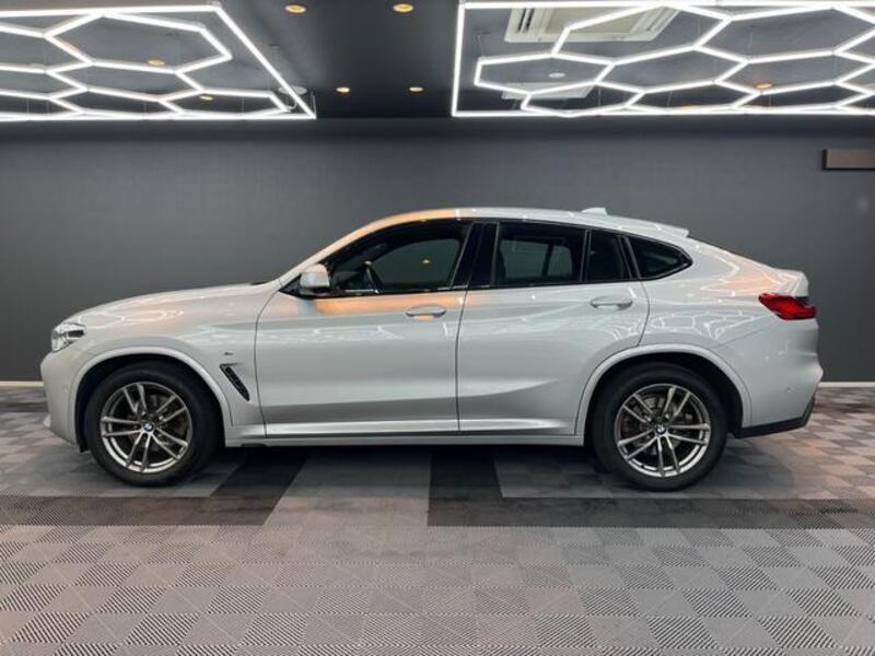 X4