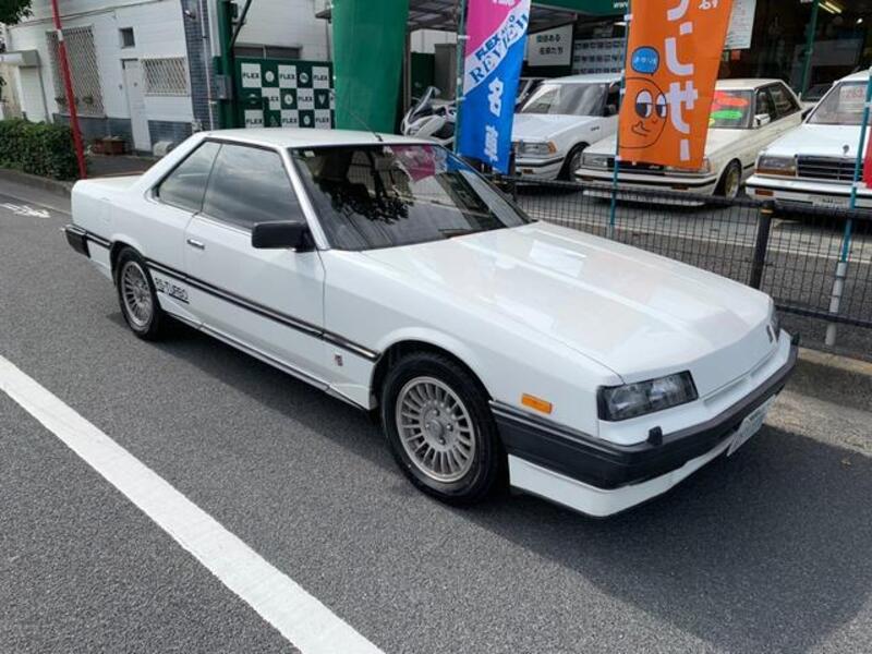 NISSAN SKYLINE