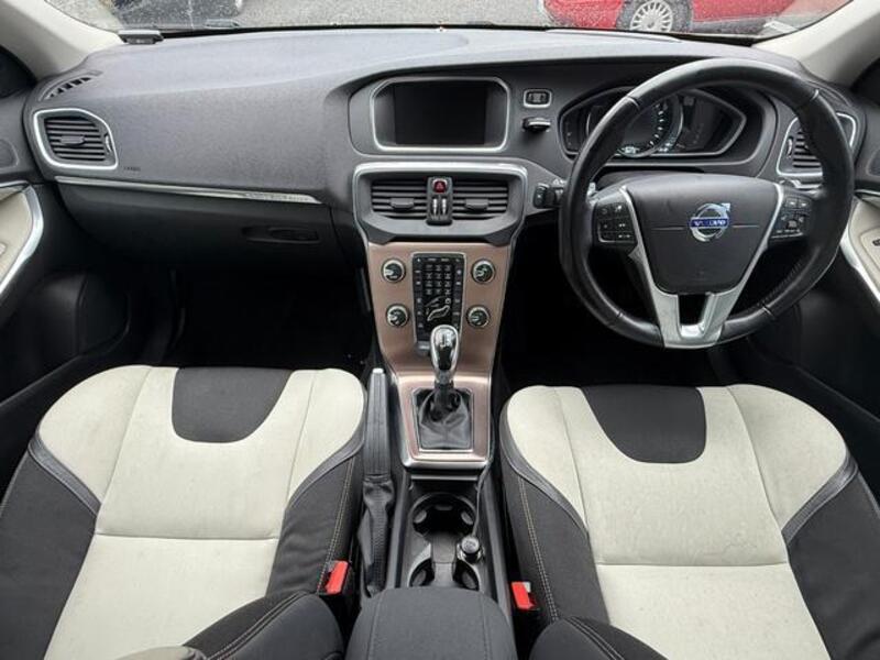 V40