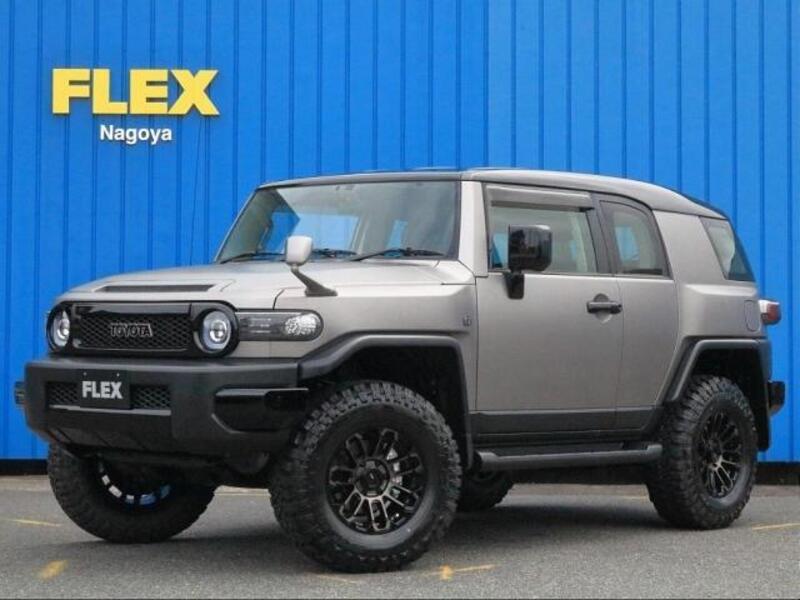 TOYOTA FJ CRUISER