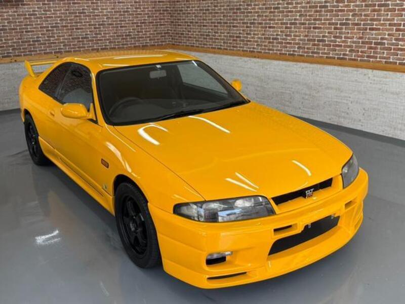 SKYLINE