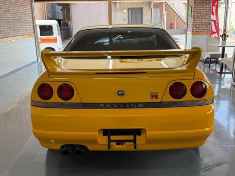 SKYLINE