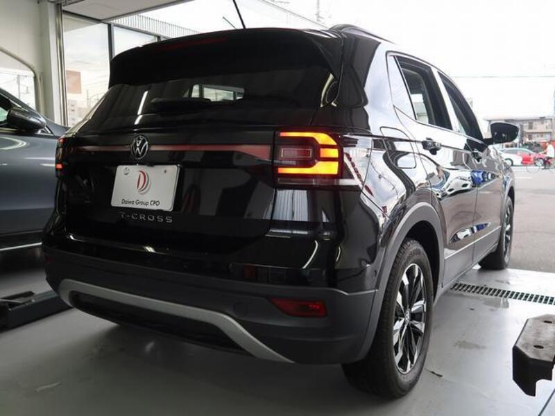 T CROSS