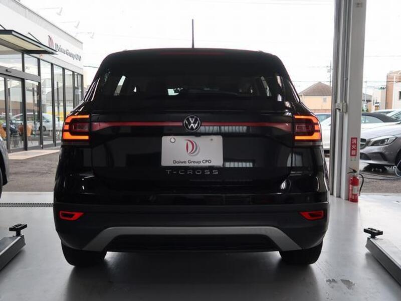 T CROSS