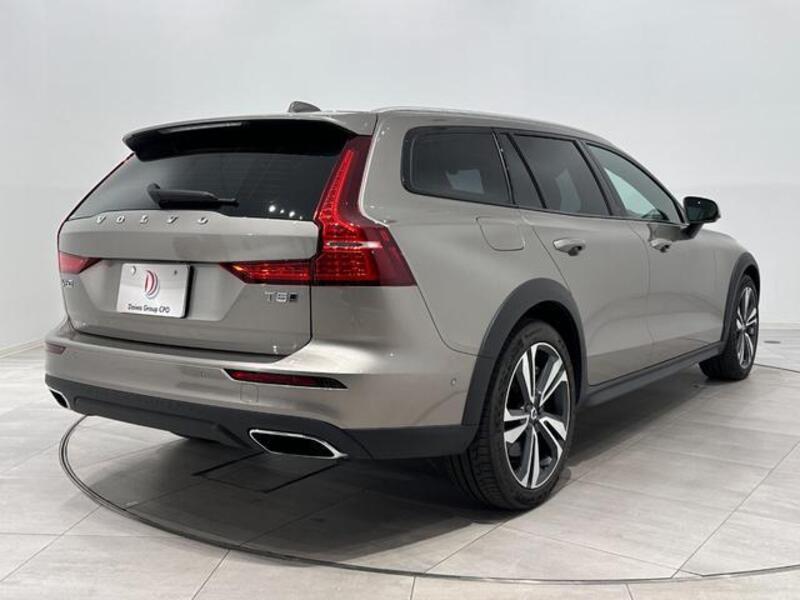 V60