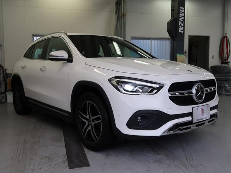 MERCEDES-BENZ GLA CLASS