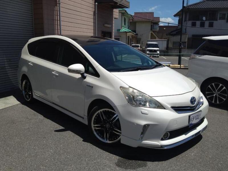 PRIUS ALPHA