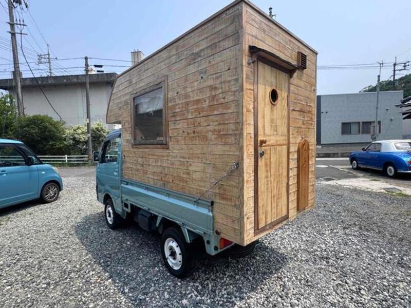 CARRY TRUCK