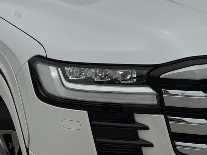 LAND CRUISER