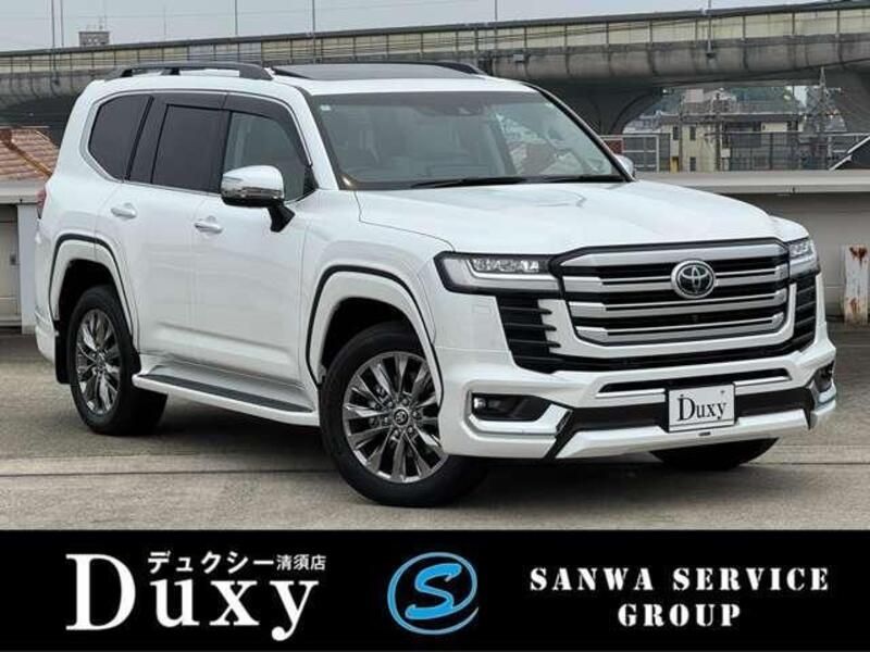 TOYOTA LAND CRUISER