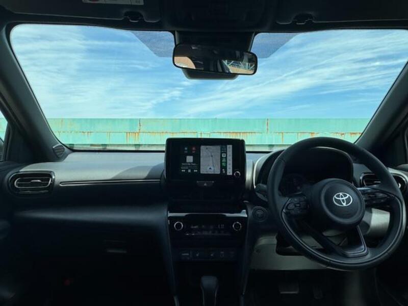 YARIS CROSS