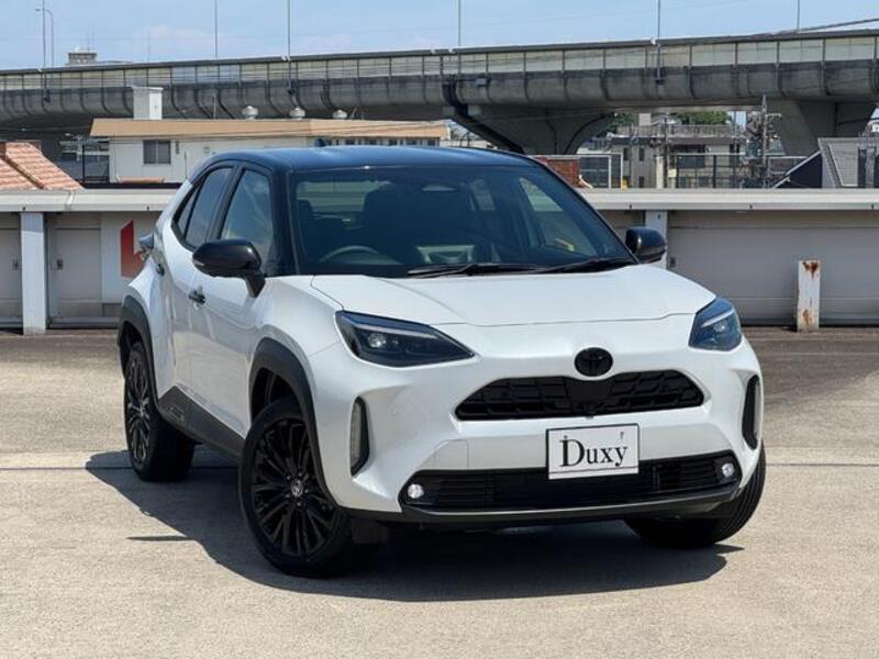 YARIS CROSS