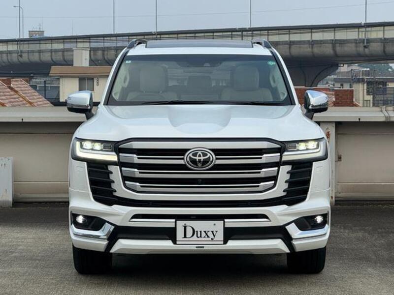 LAND CRUISER