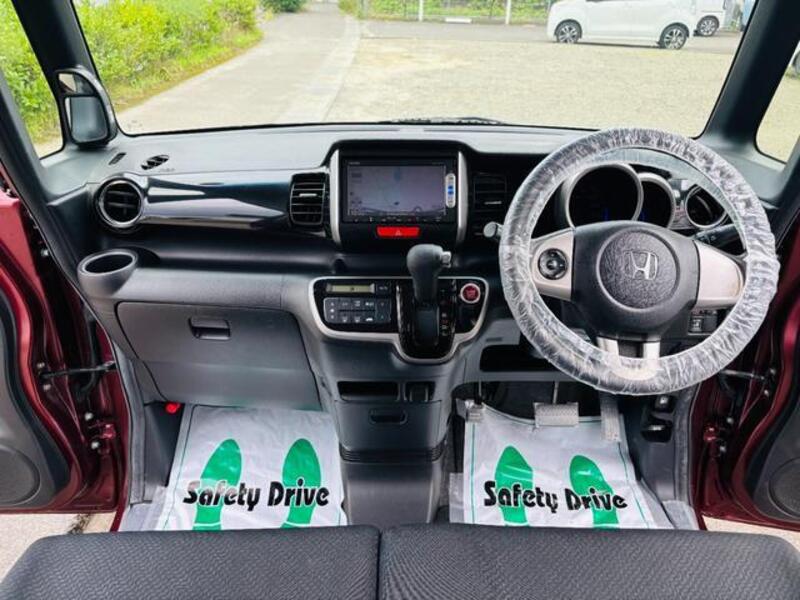 N BOX CUSTOM
