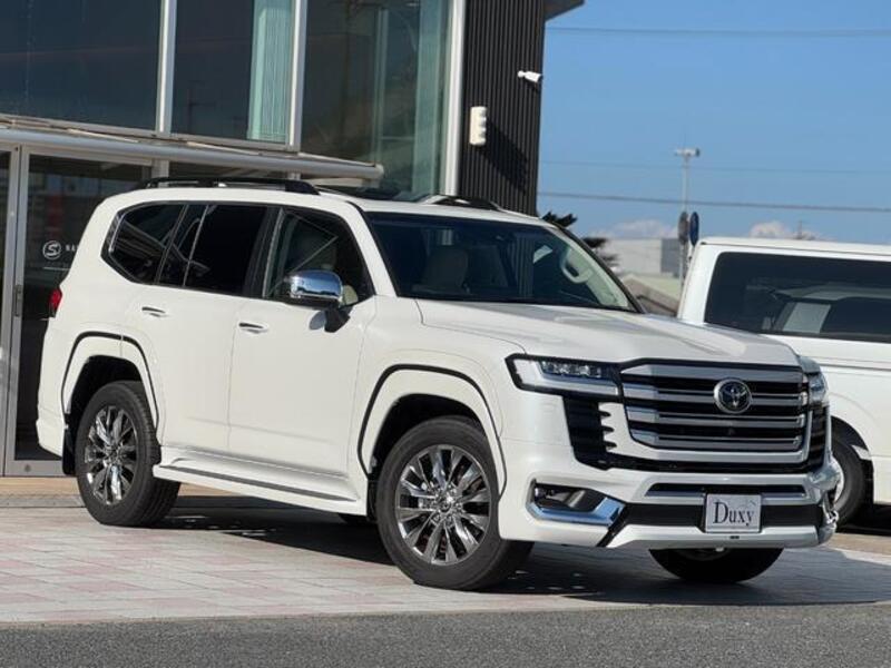 LAND CRUISER