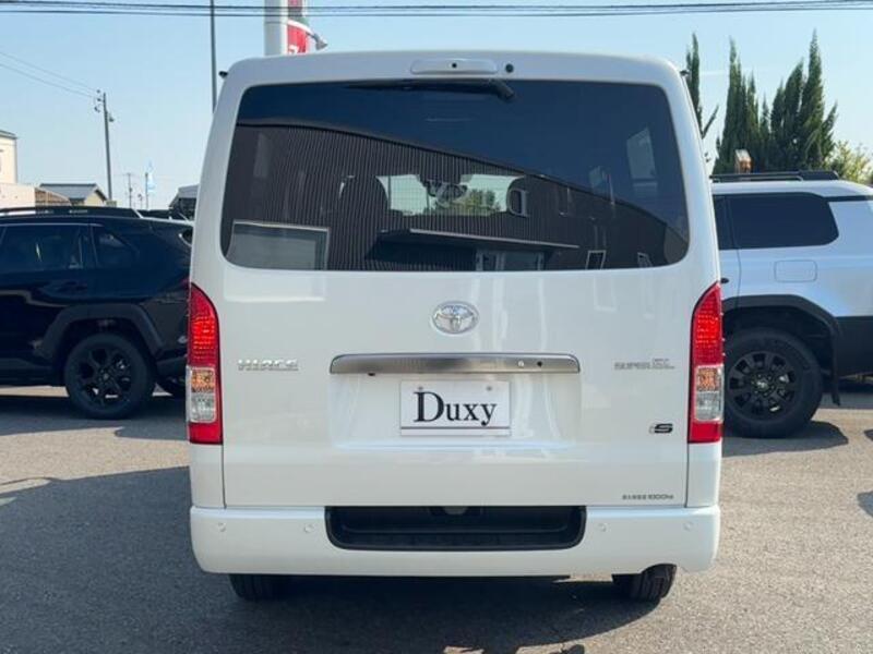 HIACE VAN
