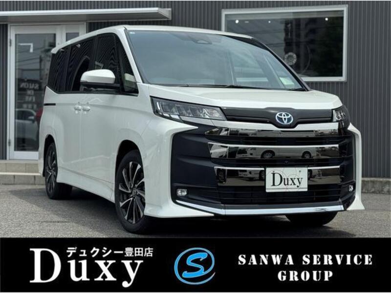 TOYOTA NOAH