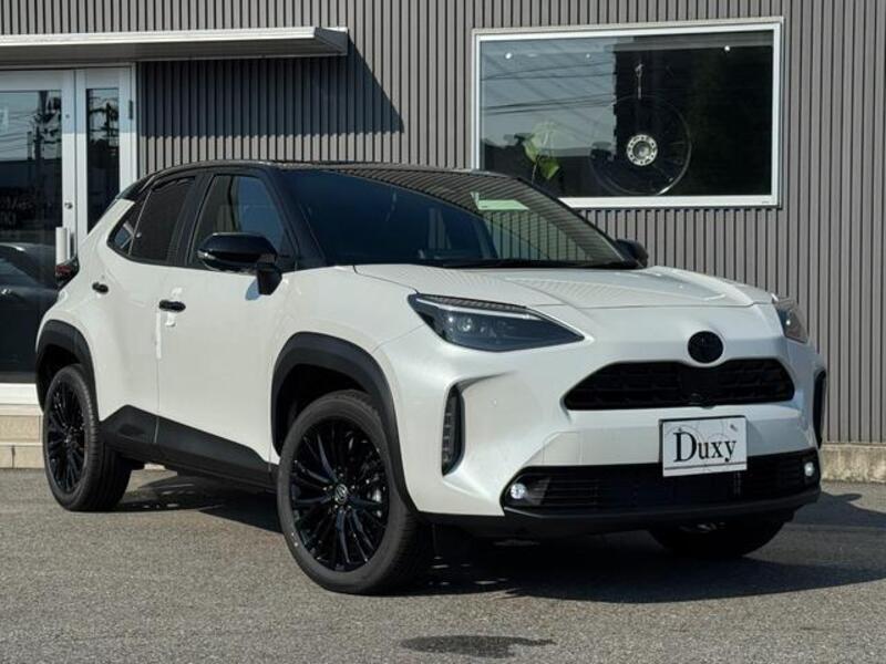 YARIS CROSS