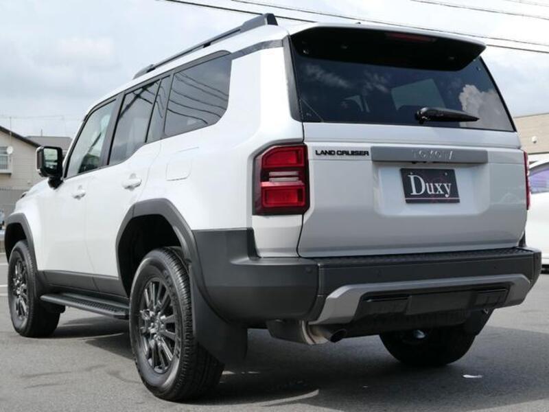 LAND CRUISER 250