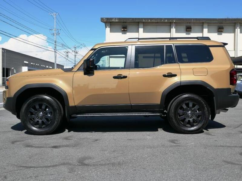 LAND CRUISER 250