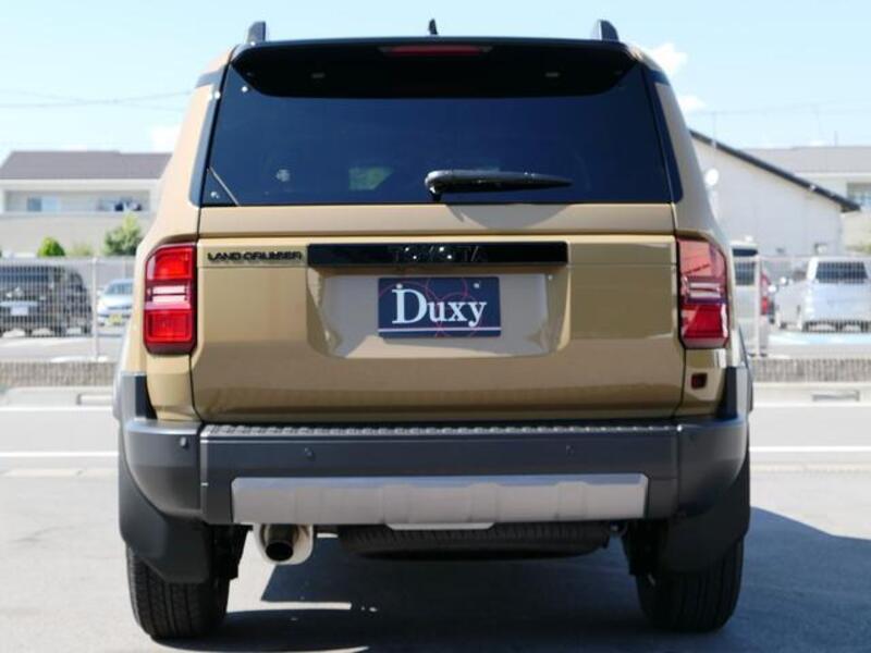 LAND CRUISER 250