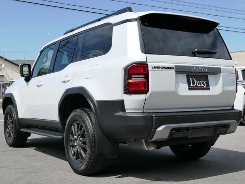 LAND CRUISER 250