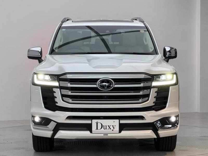 LAND CRUISER