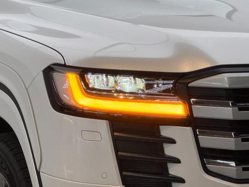 LAND CRUISER