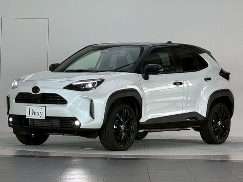 YARIS CROSS