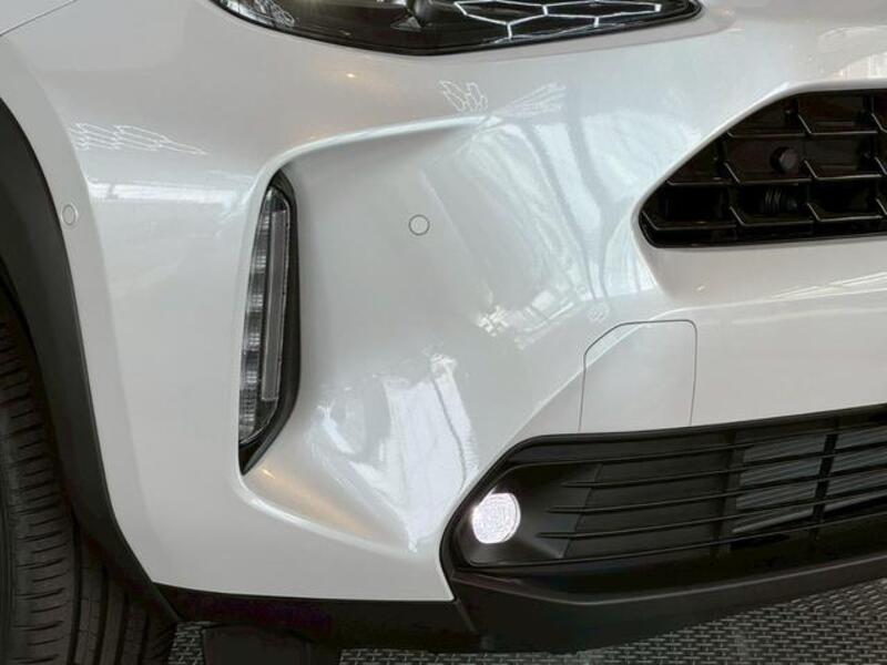 YARIS CROSS
