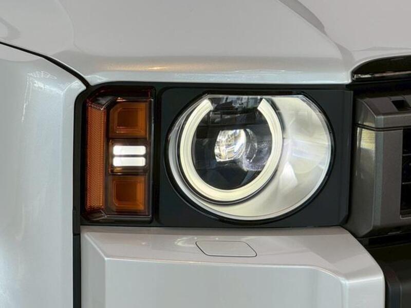 LAND CRUISER 250