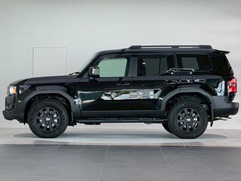 LAND CRUISER 250