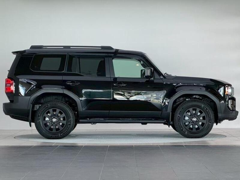 LAND CRUISER 250