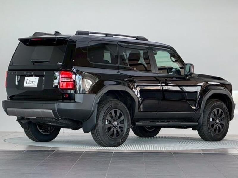 LAND CRUISER 250