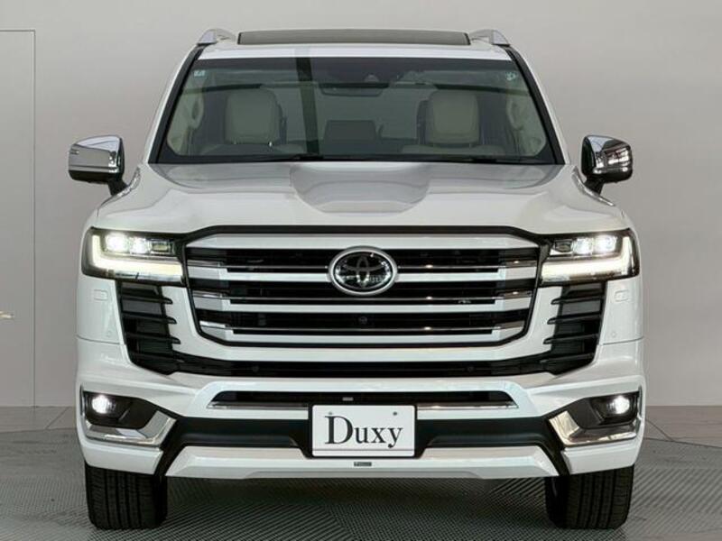 LAND CRUISER