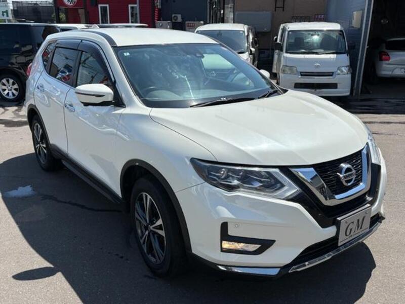 X-TRAIL