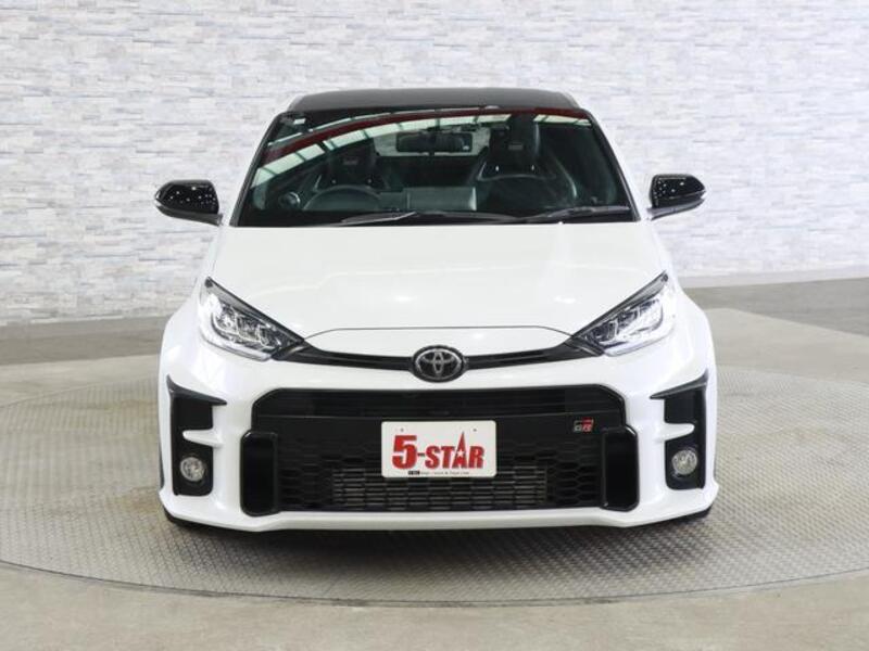 GR YARIS