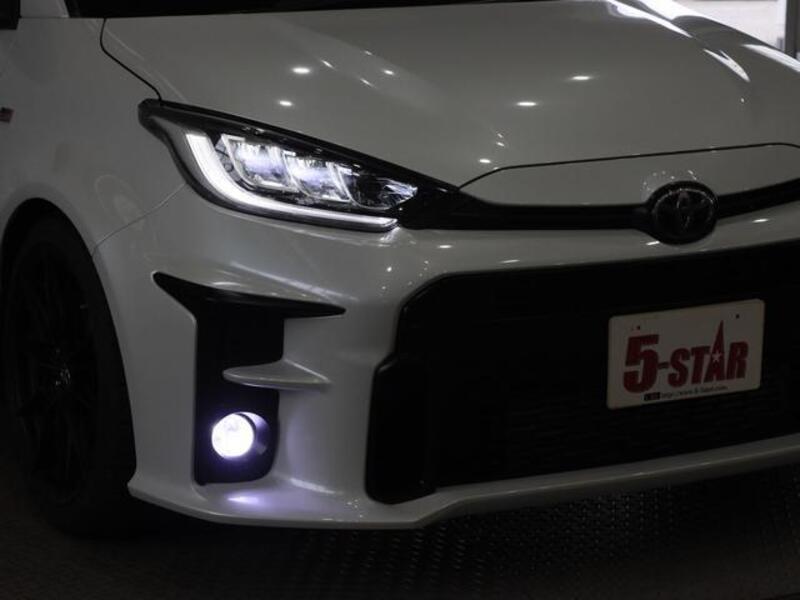 GR YARIS