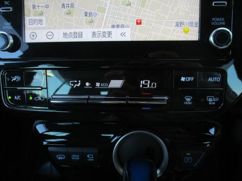 PRIUS PHV